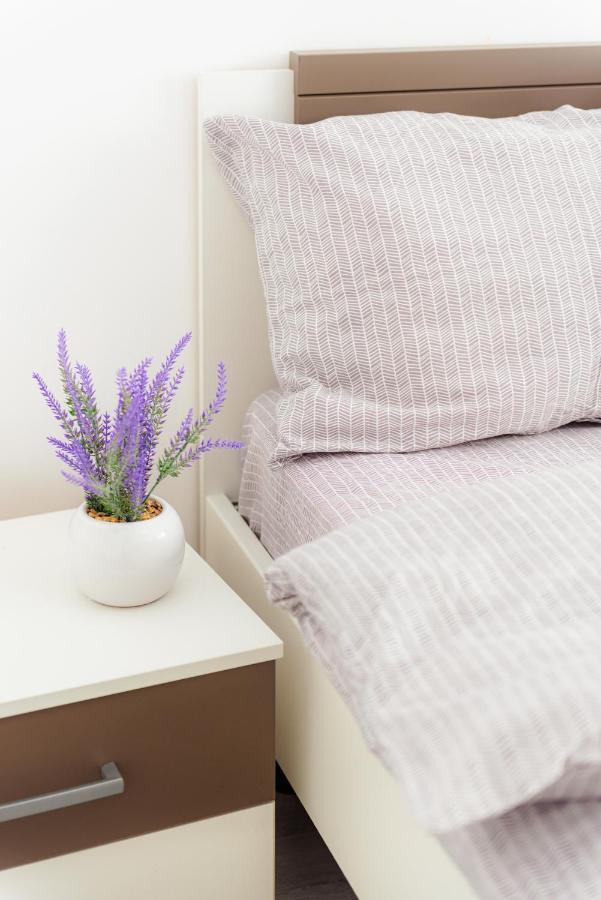 Apartament 2 Camere, Decomandat, In Zona Centrala Βουκουρέστι Εξωτερικό φωτογραφία